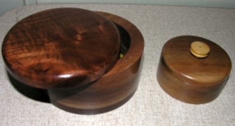 Allen Hrejsa: Round Jewelry Boxes