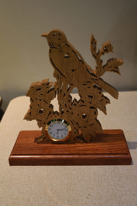 Roy Galbreath: Scrollsaw clock