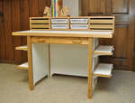 Lee Nye - Student Desk