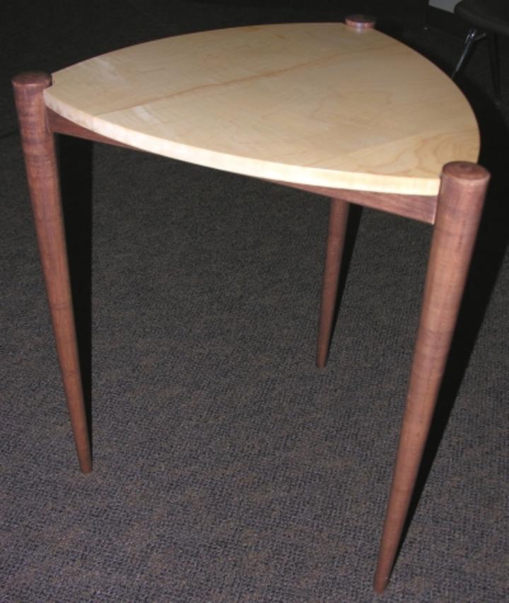 Bob Nielson: 3 Leg Table