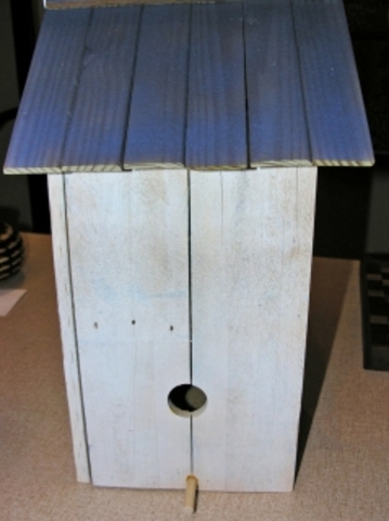 Bert Le Loup: Duplex Bird House