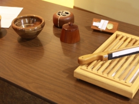 Ken Everett: Bread Cutting Board; Bread Knife;Desk Clock; St James Golf Outing Donations