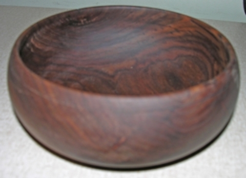 Bert Le Loup: Turned Walnut Bowl