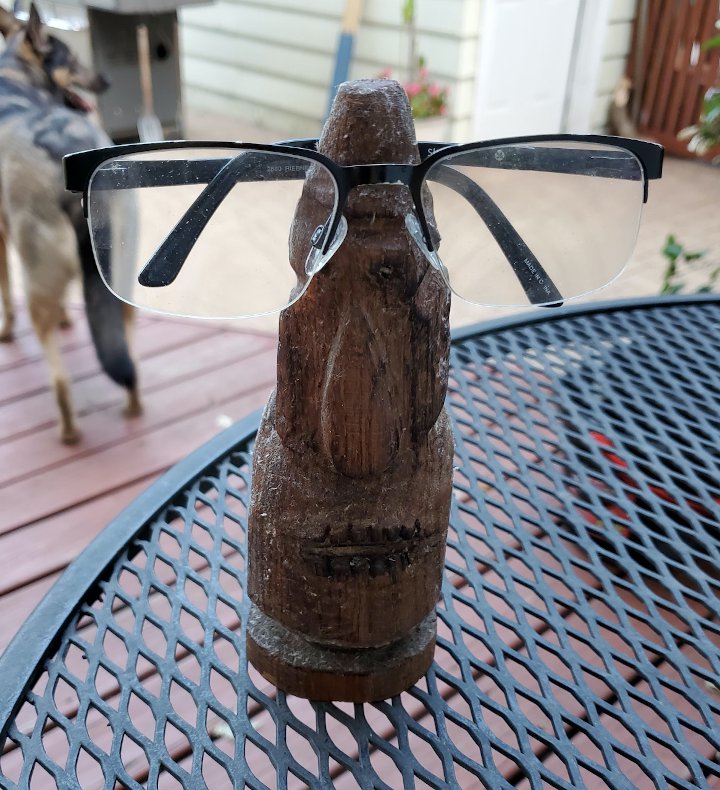 Bert LeLoup: Carved Eyeglass Holder