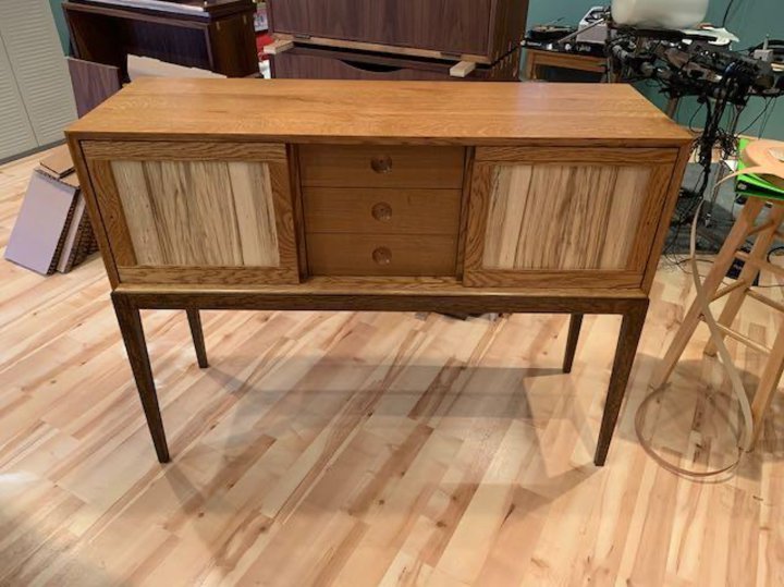  Paul Colombo: Sideboard (from Fine Woodworking)