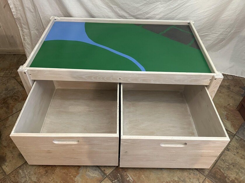 Bill Hoffman: Play Table