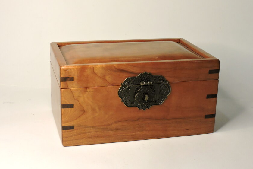 Greg Waite: Jewelry Box