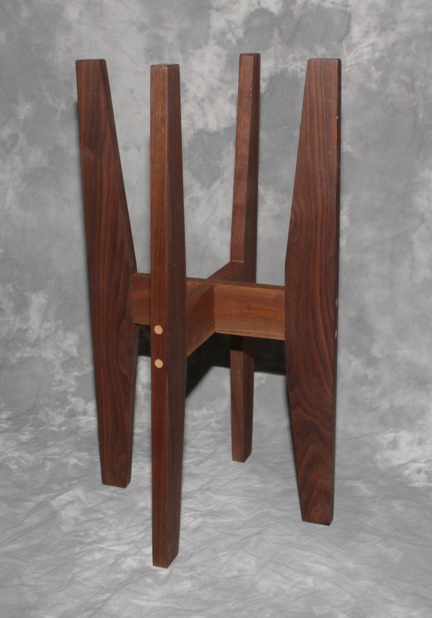 Adam Tornheim: Plant Stand